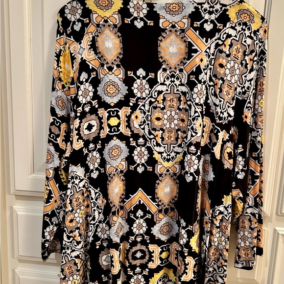 Ruby Rd. Yellow and Black Geometric Top - Picture 3 of 5